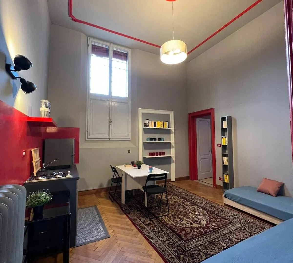 The Window On The Courtyard, Entire Apartment - La Finestra Sul Cortile, Intero Appartamento 博洛尼亚