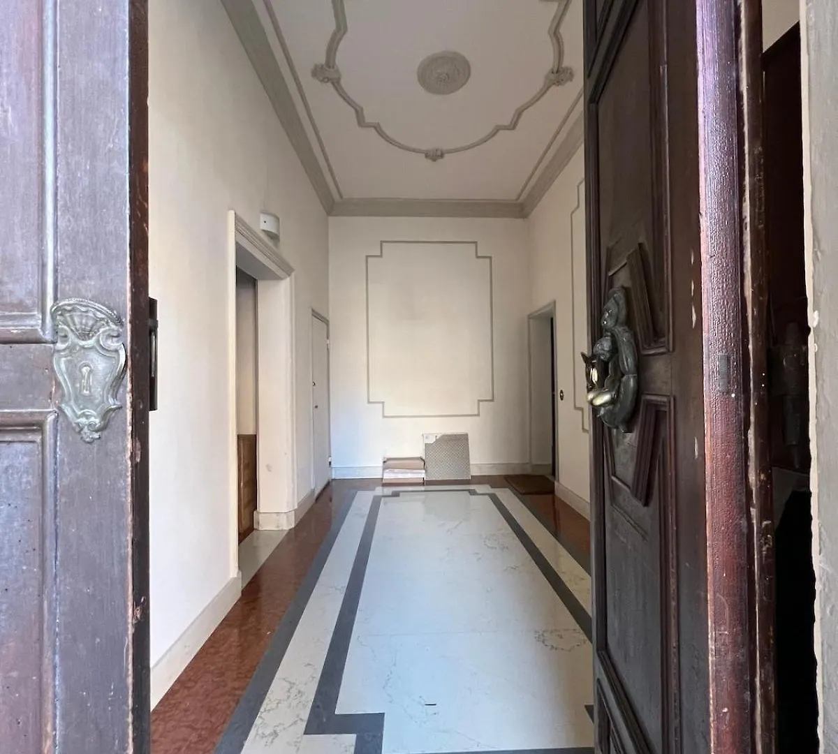 The Window On The Courtyard, Entire Apartment - La Finestra Sul Cortile, Intero Appartamento 博洛尼亚 0*,