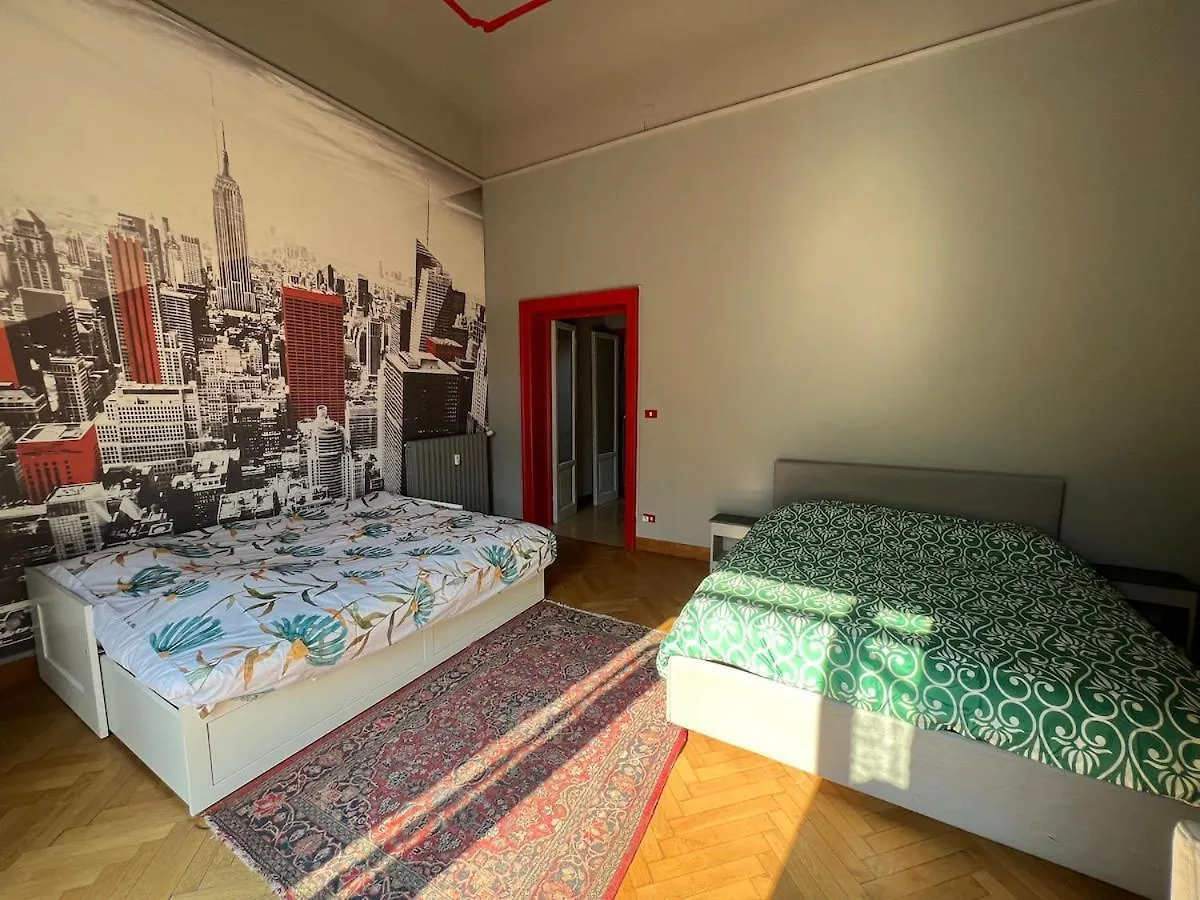 The Window On The Courtyard, Entire Apartment - La Finestra Sul Cortile, Intero Appartamento 博洛尼亚