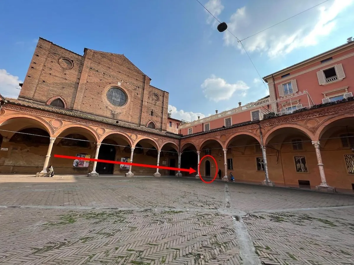 The Window On The Courtyard, Entire Apartment - La Finestra Sul Cortile, Intero Appartamento 博洛尼亚